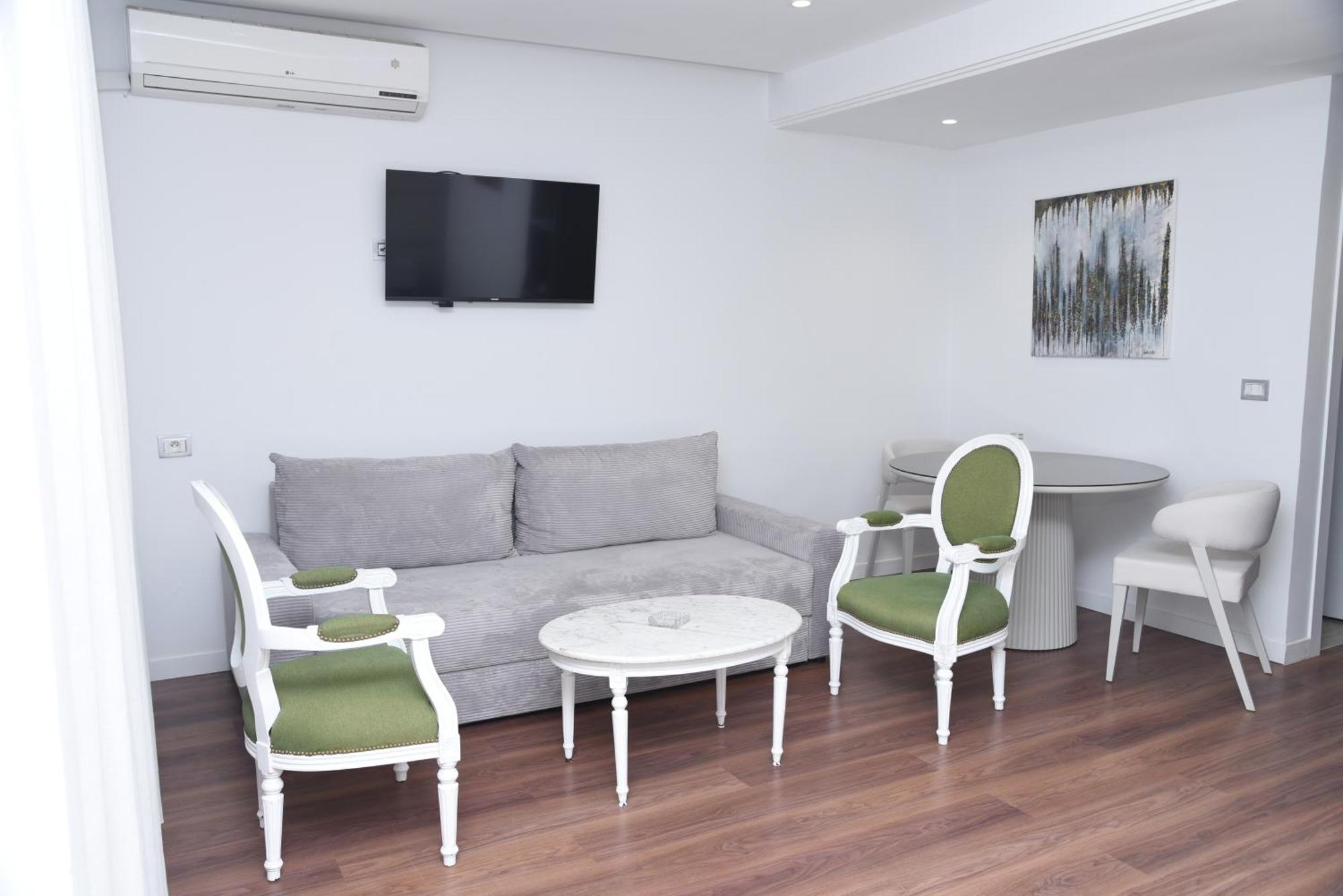 Hotel Donia Sfax Bagian luar foto