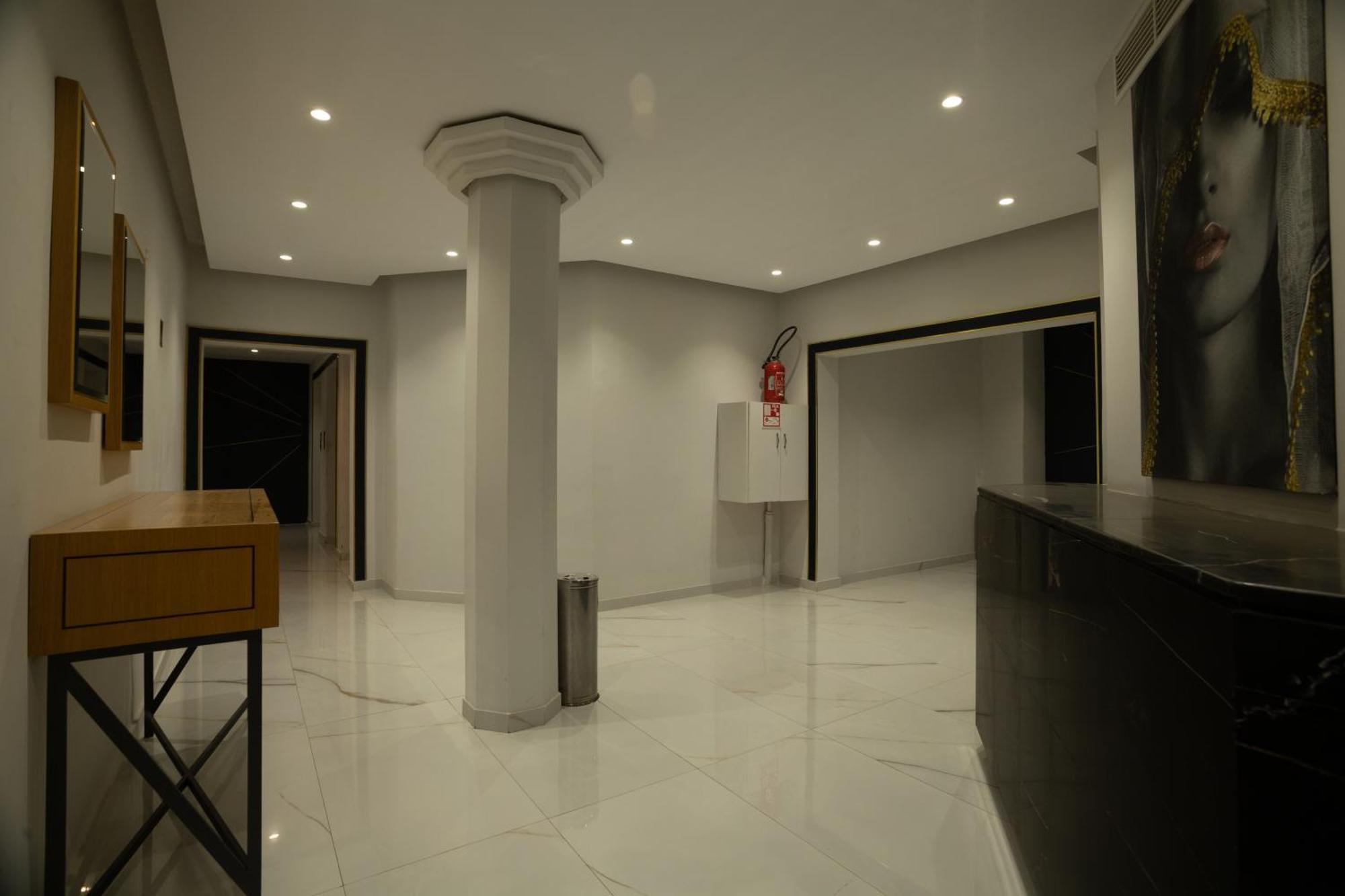 Hotel Donia Sfax Bagian luar foto