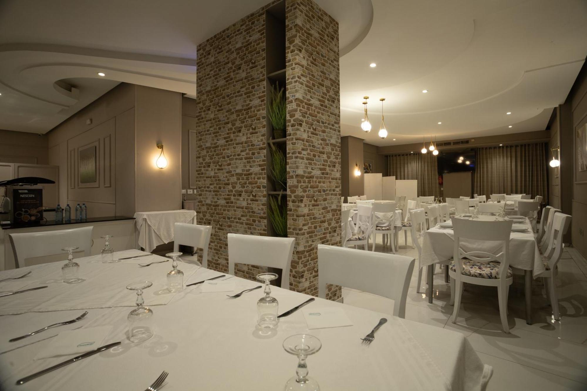 Hotel Donia Sfax Bagian luar foto