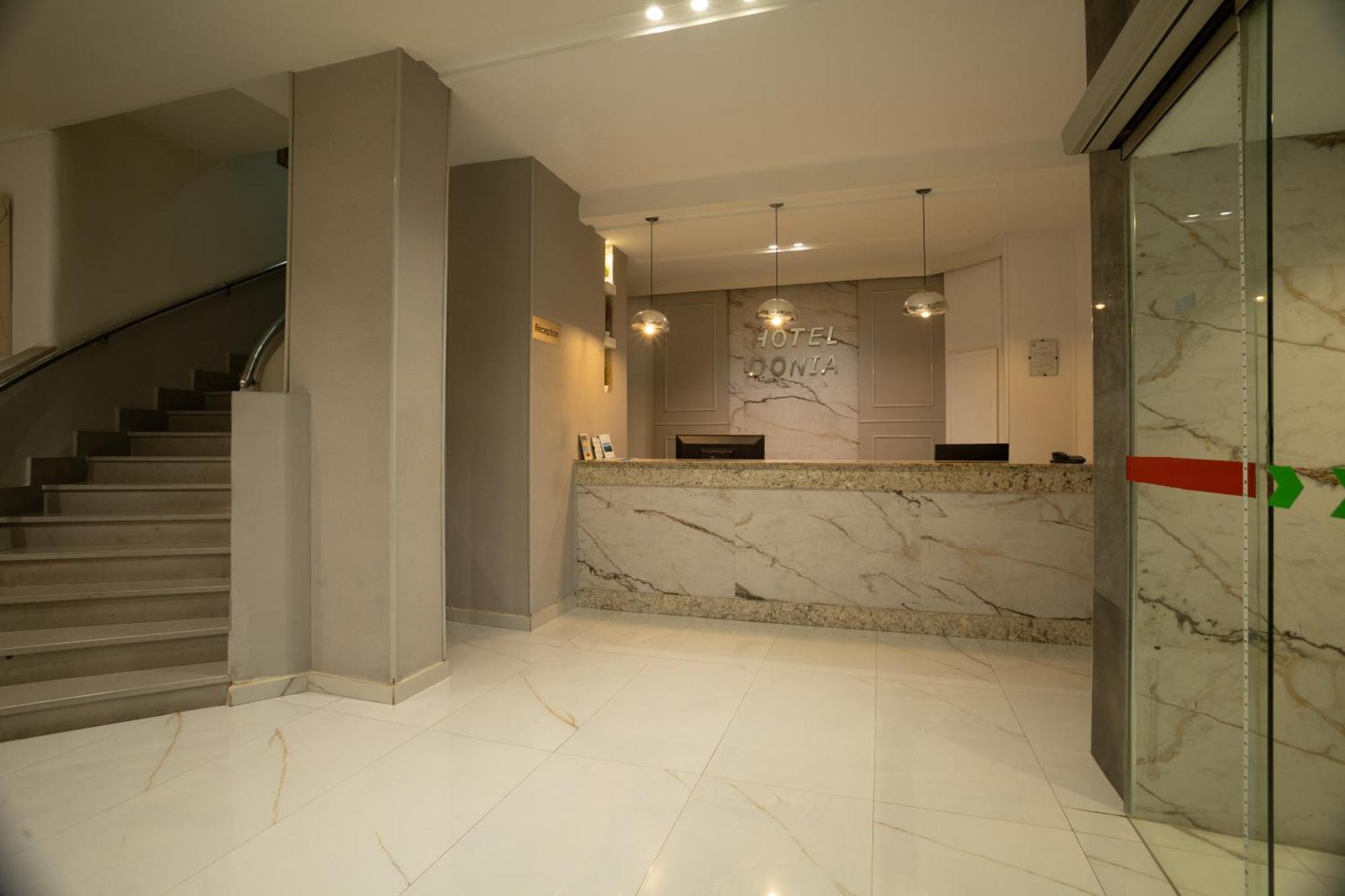Hotel Donia Sfax Bagian luar foto