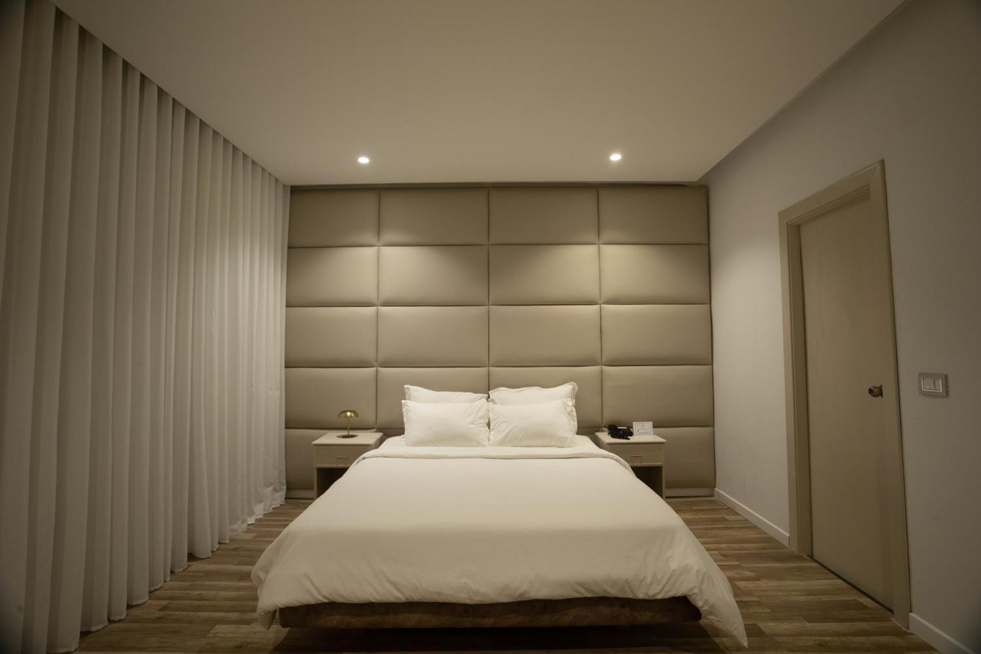 Hotel Donia Sfax Bagian luar foto