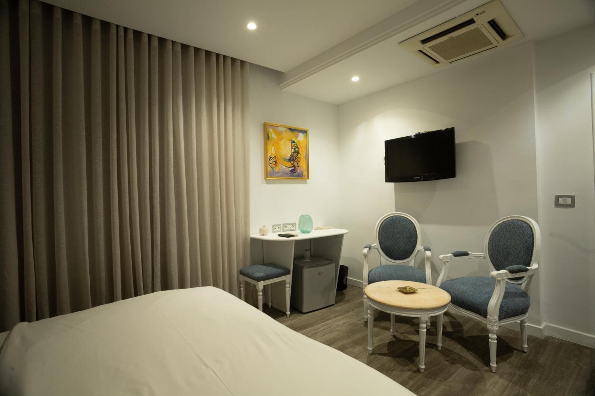 Hotel Donia Sfax Bagian luar foto