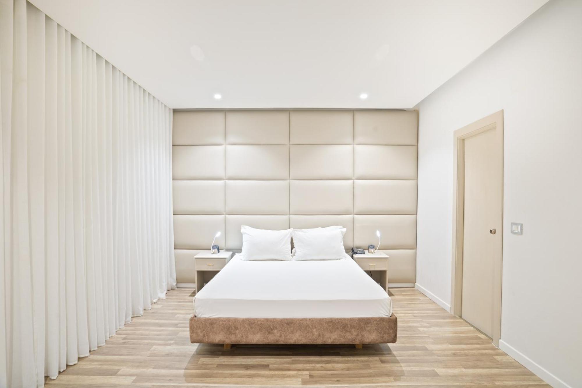 Hotel Donia Sfax Bagian luar foto